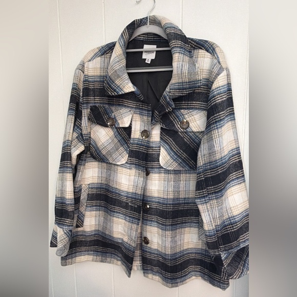 kenzie Jackets & Blazers - Kensie Plaid Shacket Jacket Button Front Women’s - Medium